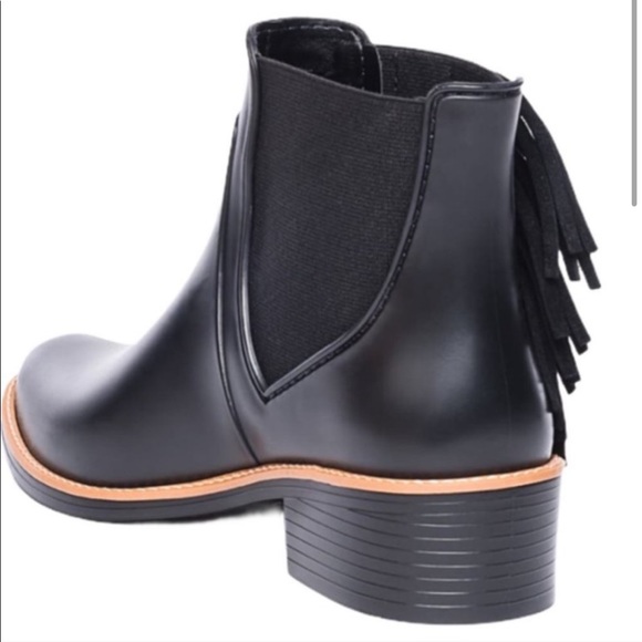Bernardo Penney Rain Boot With Fringe In Black Size 6 - Picture 4 of 14